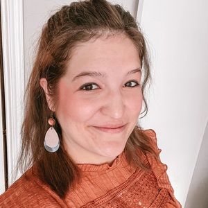 Meet your Posher, Madelyn